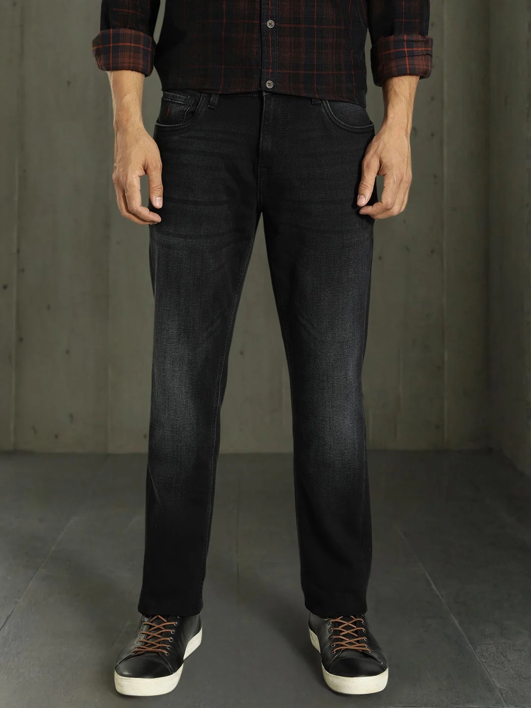 Indian Terrain Men Dark Blue Jeans